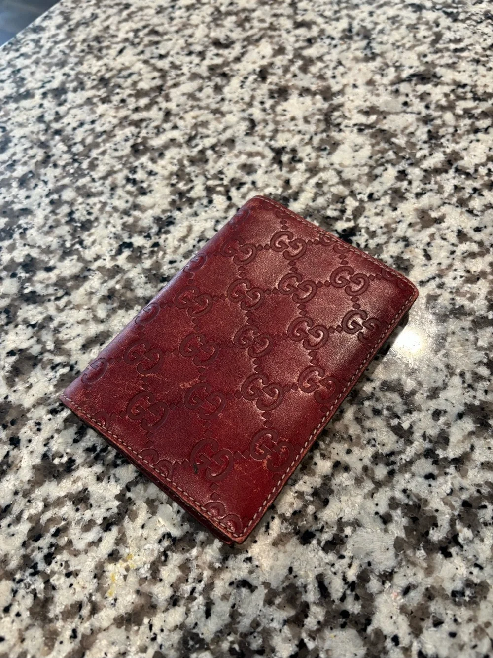 Gucci GG Monogrammed Wallet | Red | Small